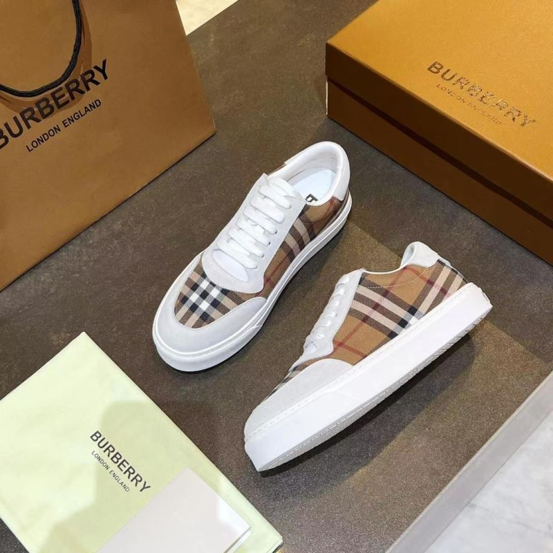 Burberry Low Shoes